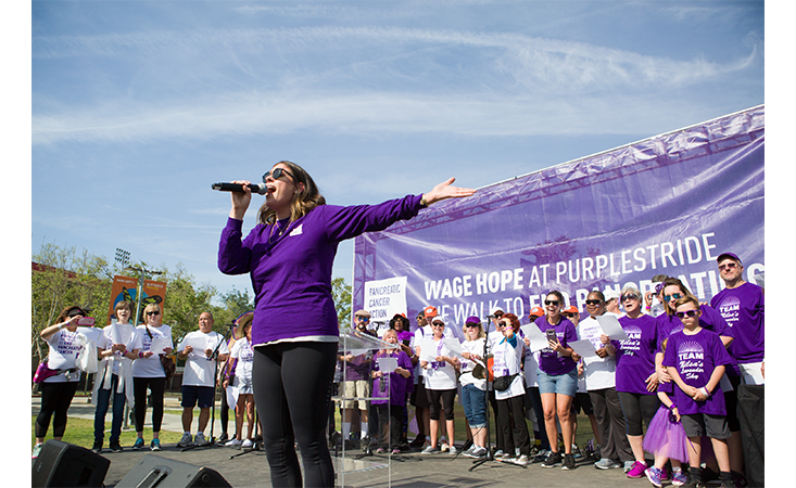 Singer/Songwriter Erin Willett performs at the walk to end pancreatic cancer in Los Angeles