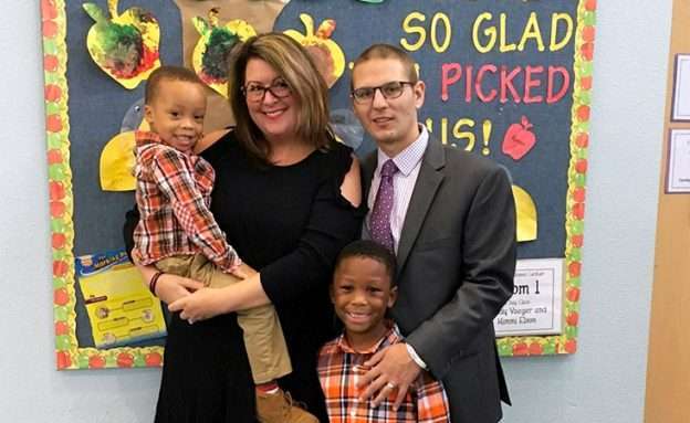 Feature image Young pancreatic cancer survivor attends Jewish High Holiday services with wife and two sons