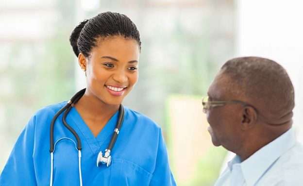 Feature image Nurse provides support to pancreatic cancer patient