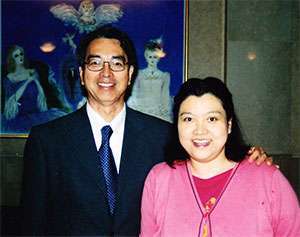 President of PanCAN Japan with his sister, whose pancreatic cancer death inspired action
