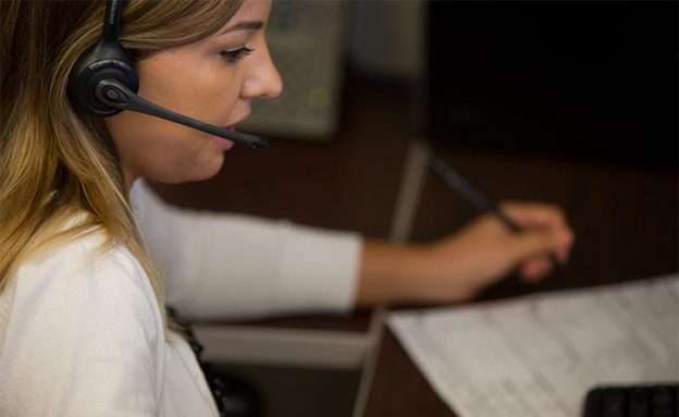 Feature image Case manager listens to a pancreatic cancer patient’s challenges related to the coronavirus