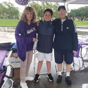 Reesa Levy with fellow pancreatic cancer survivor Mike Fitzpatrick at PanCAN PurpleStride