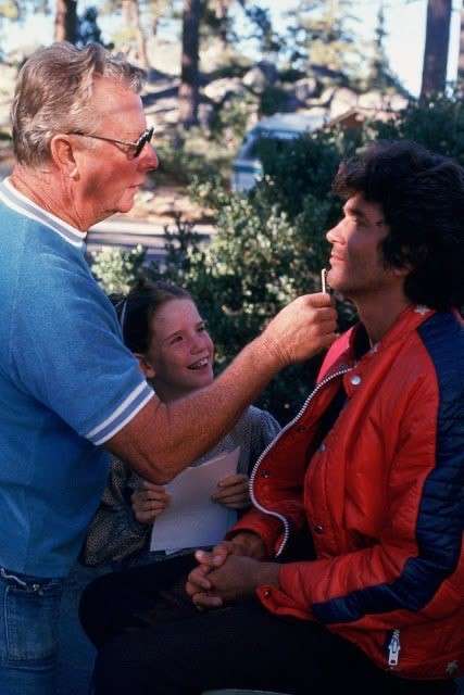 Michael Landon and Melissa Gilbert on set