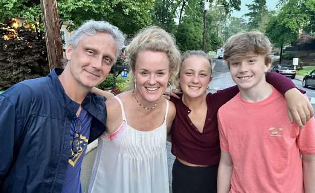 Feature image Troy and Jennifer Florence and their children