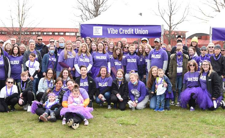 Feature image A picture of Vibe Credit Union’s PanCAN PurpleStride Michigan team.