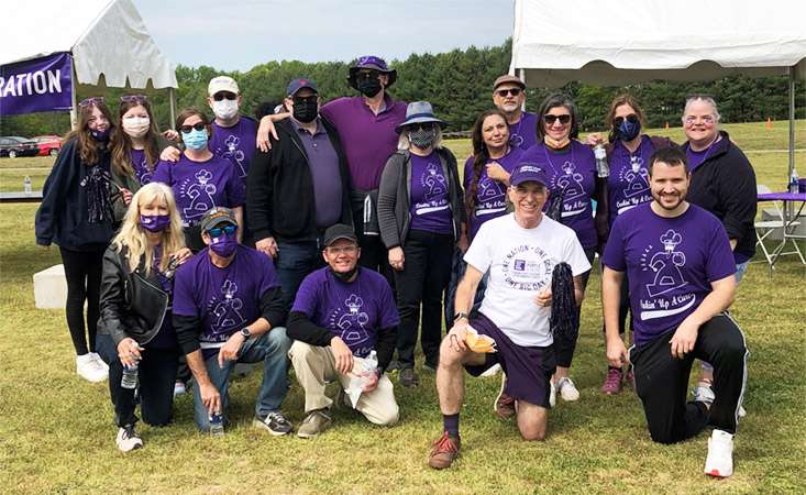 Feature image Pancreatic cancer survivor Kit Rudd and Team Cookin’ Up a Cure at PanCAN PurpleStride 2022